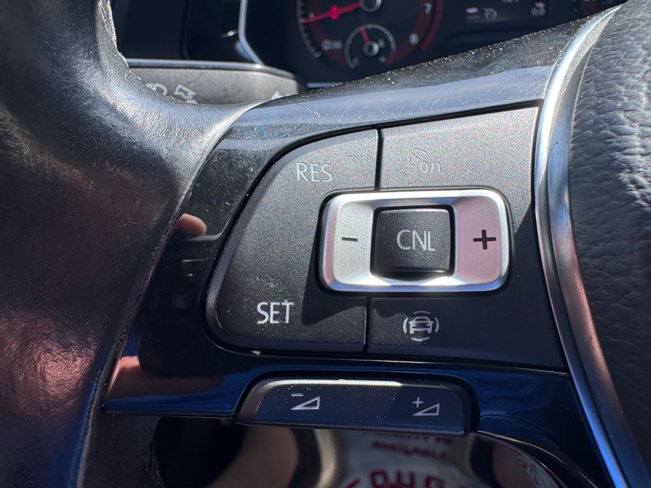 Used 2019 Volkswagen Jetta SE image 18