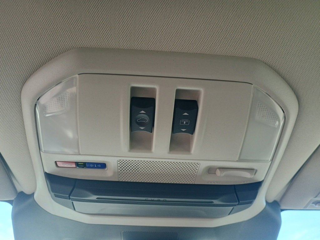 Certified 2025 Subaru Ascent Onyx Edition w/ Onyx Package image 34