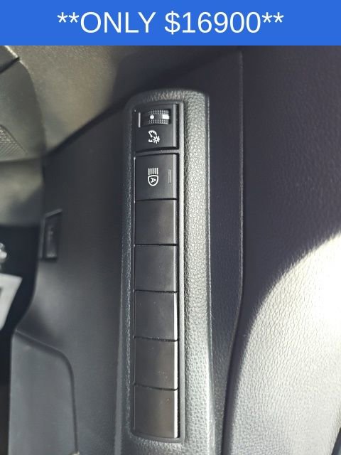 Used 2024 Toyota Corolla LE image 32