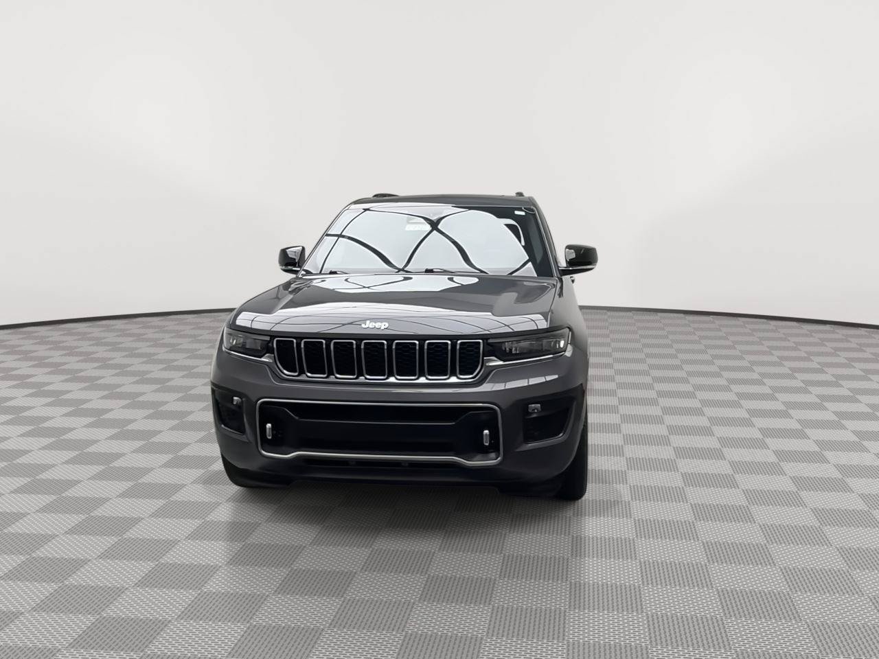 Used 2023 Jeep Grand Cherokee Overland AWD/4WD image 36