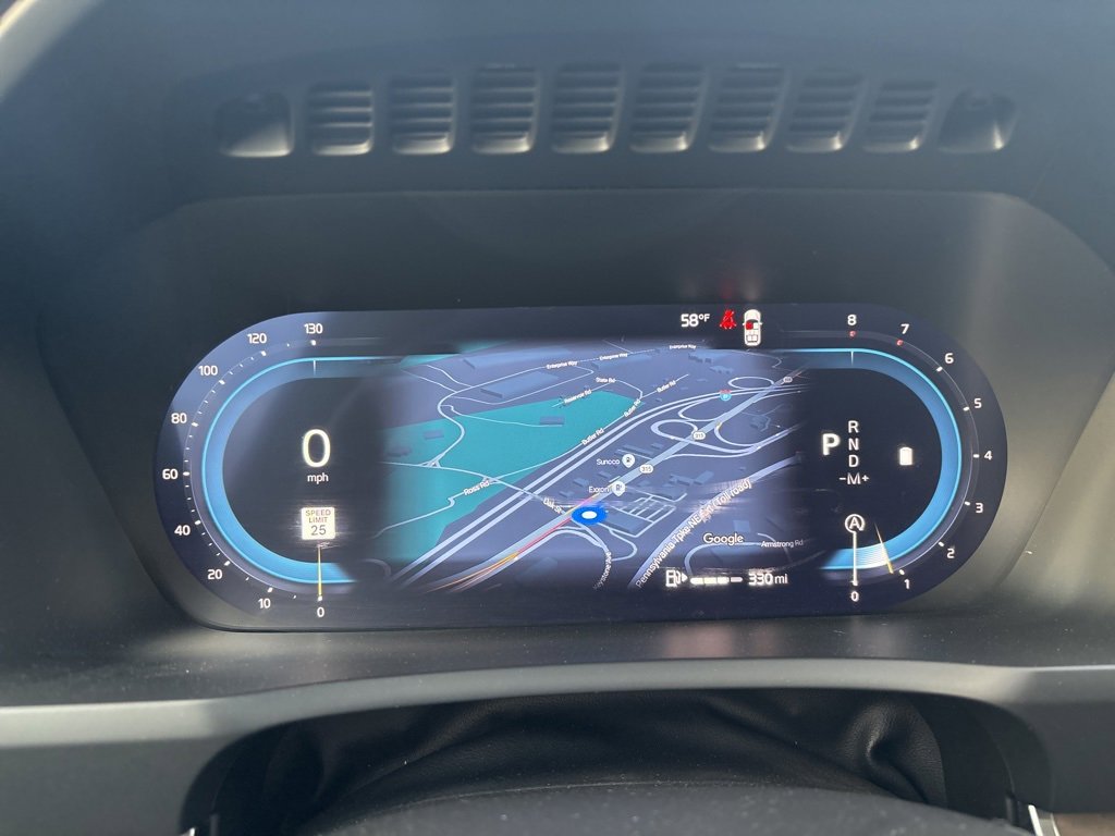 Certified 2025 Volvo XC90 B6 Plus image 20