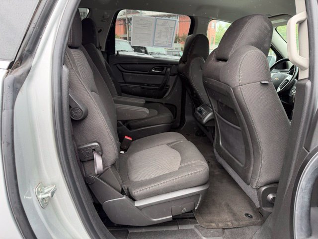 Used 2017 Chevrolet Traverse LT FWD image 23