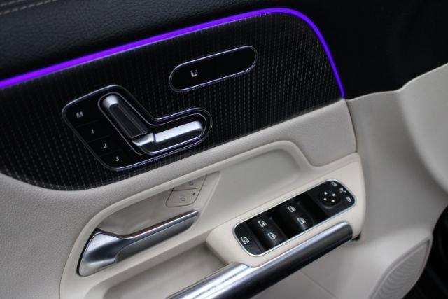 Used 2021 Mercedes-Benz GLA 250 w/ Premium Package image 10