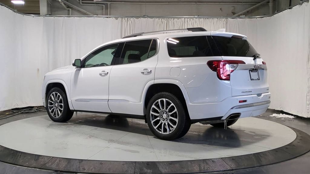 Used 2023 GMC Acadia Denali w/ Denali Ultimate Package image 8
