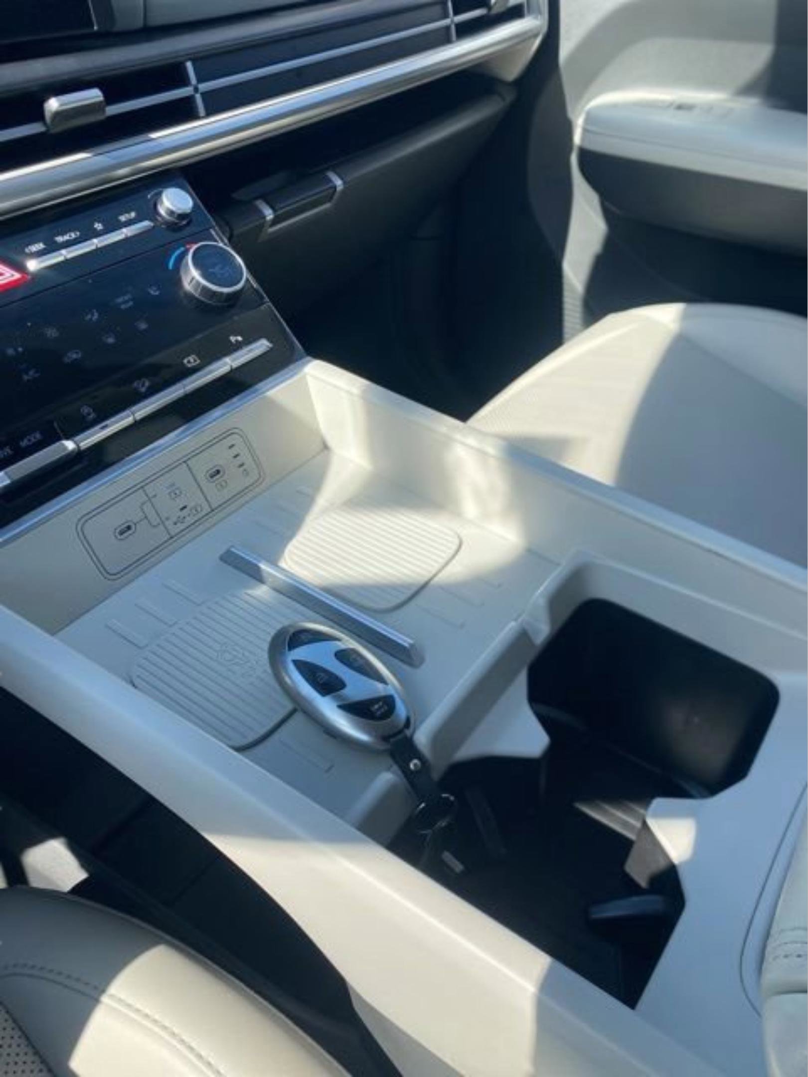 Used 2024 Hyundai Santa Fe SEL image 12