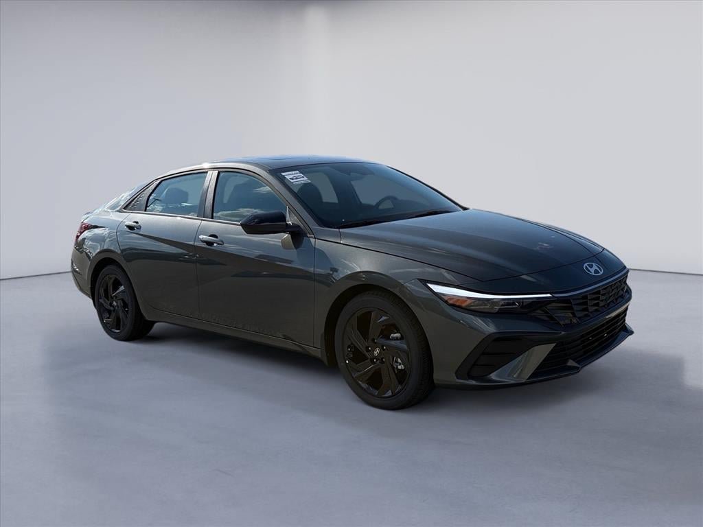 New 2026 Hyundai Elantra SEL Sport FWD image 7