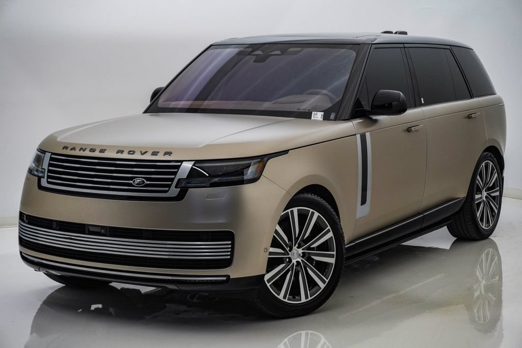 Used 2023 Land Rover Range Rover SV AWD/4WD image 3