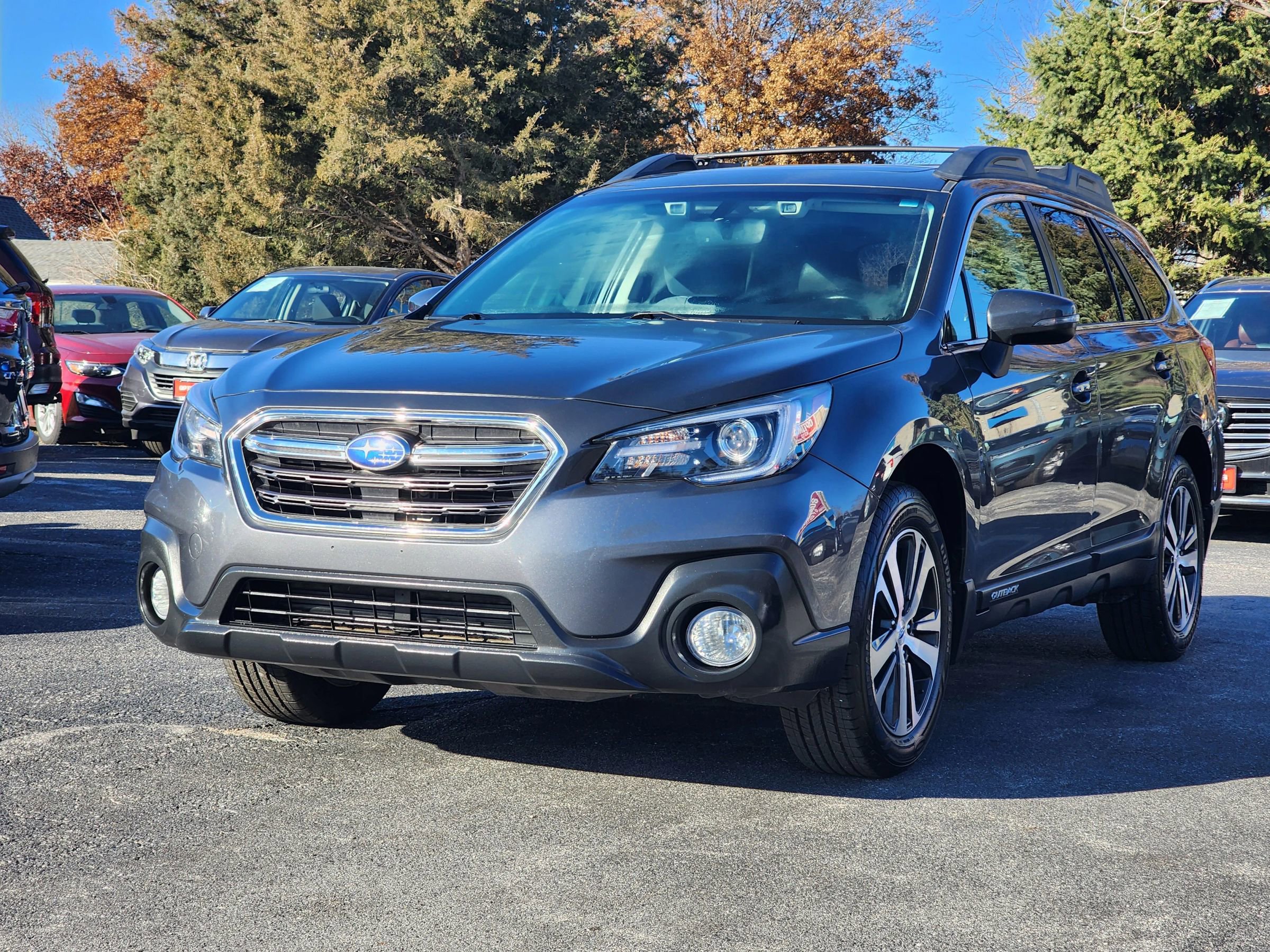 Used 2018 Subaru Outback 2.5i Limited image 3