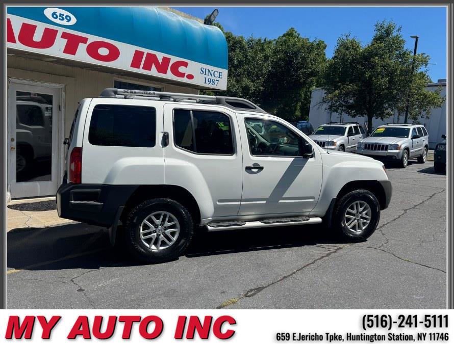 Used 2015 Nissan Xterra 4WD image 3