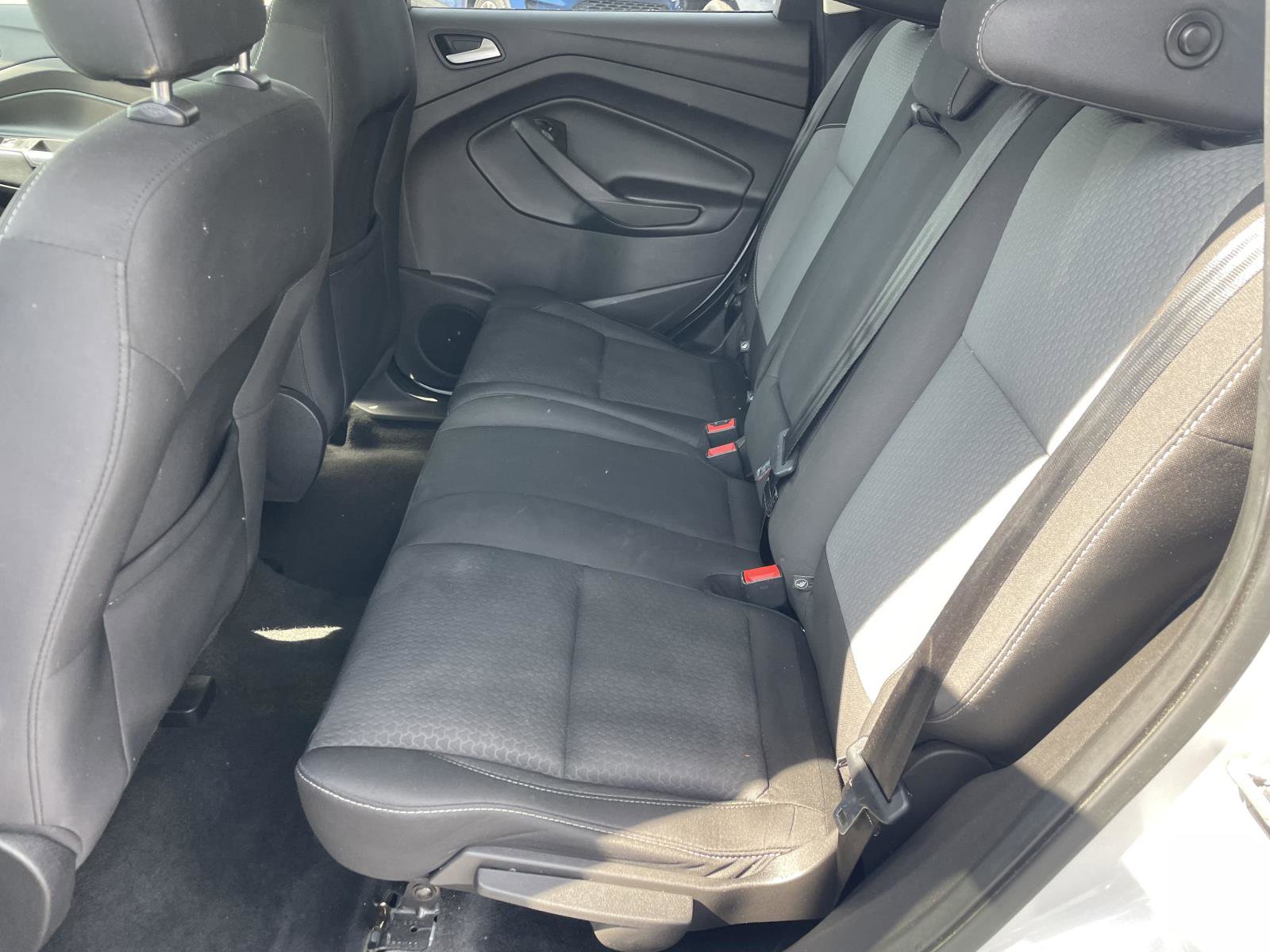 Used 2018 Ford Escape SE FWD image 6