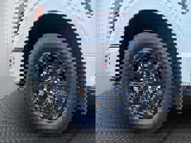 Used 2024 Ford F150 Platinum w/ Equipment Group 702A High image 10