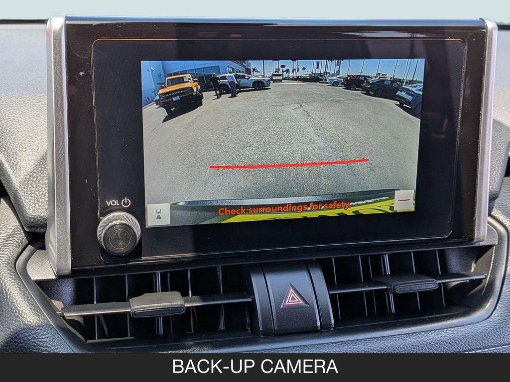 Used 2024 Toyota RAV4 XLE AWD/4WD image 18