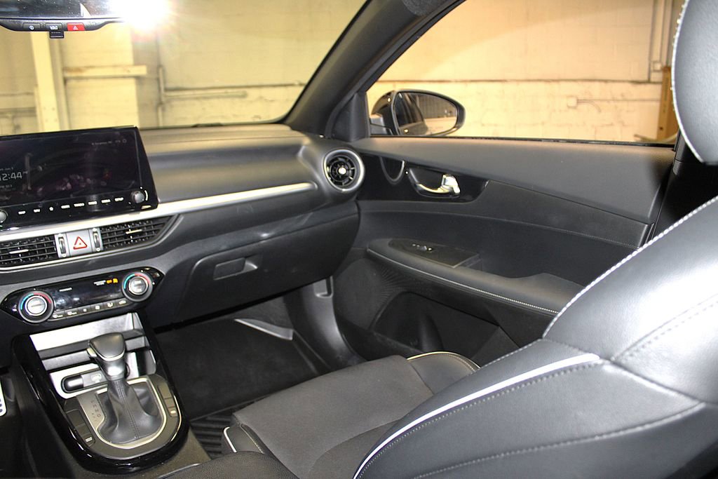 Used 2024 Kia Forte GT-Line FWD image 32