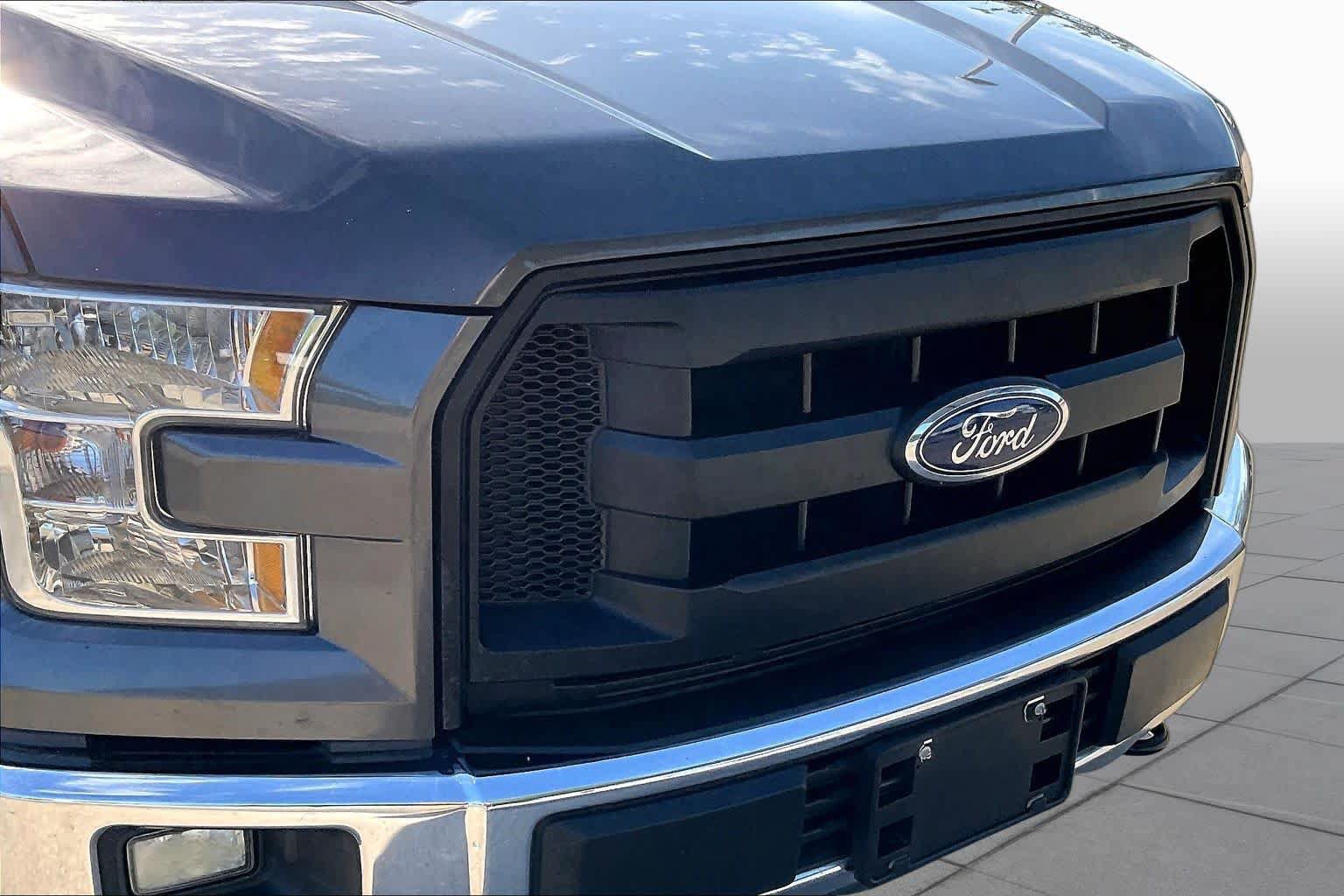 Used 2017 Ford F150 XL w/ Equipment Group 101A Mid AWD/4WD image 29