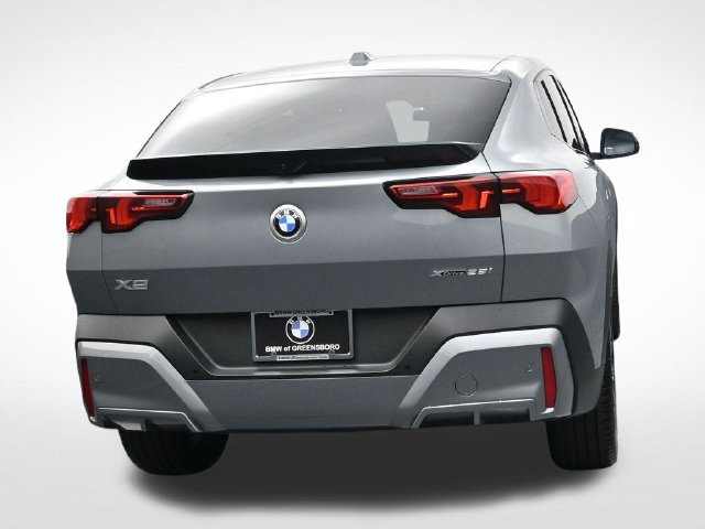 New 2026 BMW X2 xDrive28i w/ Technology Package AWD/4WD image 4