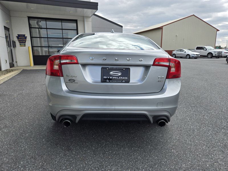 Used 2017 Volvo S60 T5 Dynamic image 7