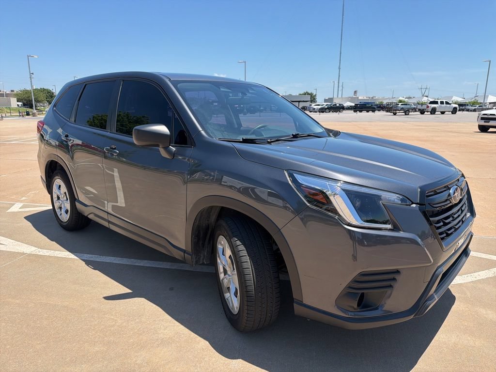 Used 2023 Subaru Forester AWD/4WD image 5