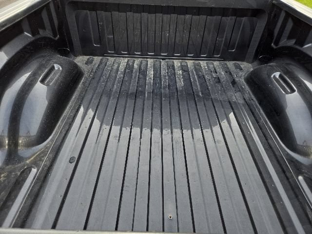 Used 2025 RAM 1500 Laramie AWD/4WD image 5