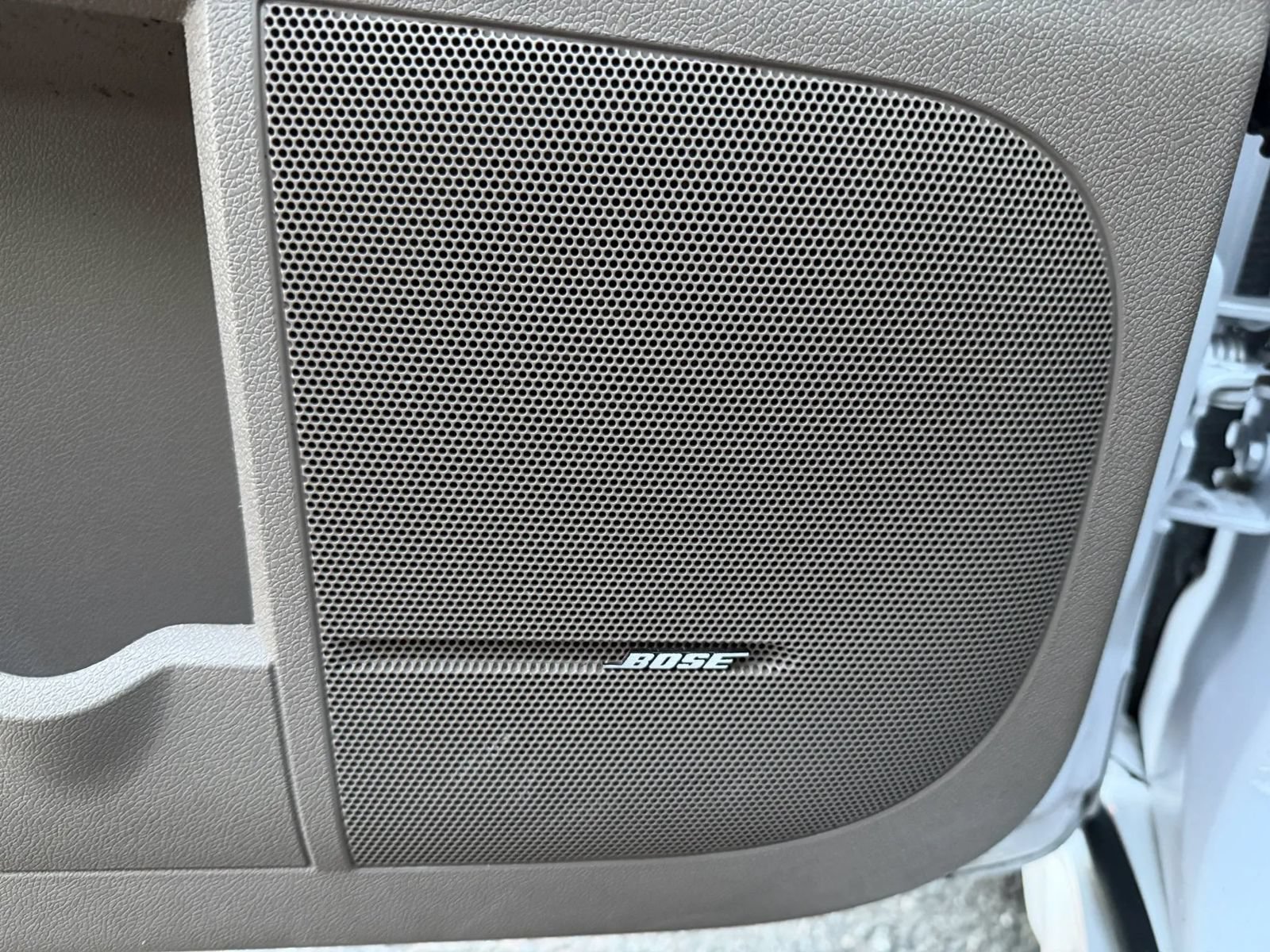 Used 2016 GMC Acadia Denali FWD image 42