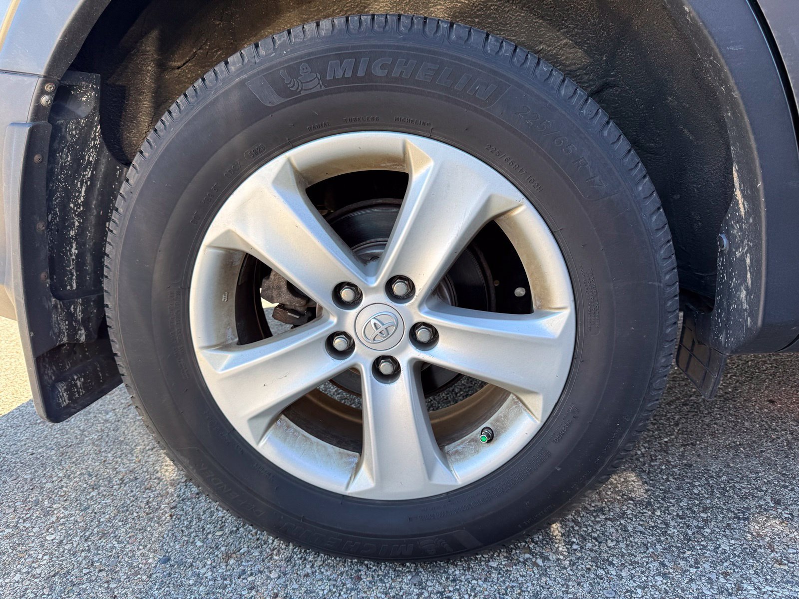 Used 2014 Toyota RAV4 XLE AWD/4WD image 9