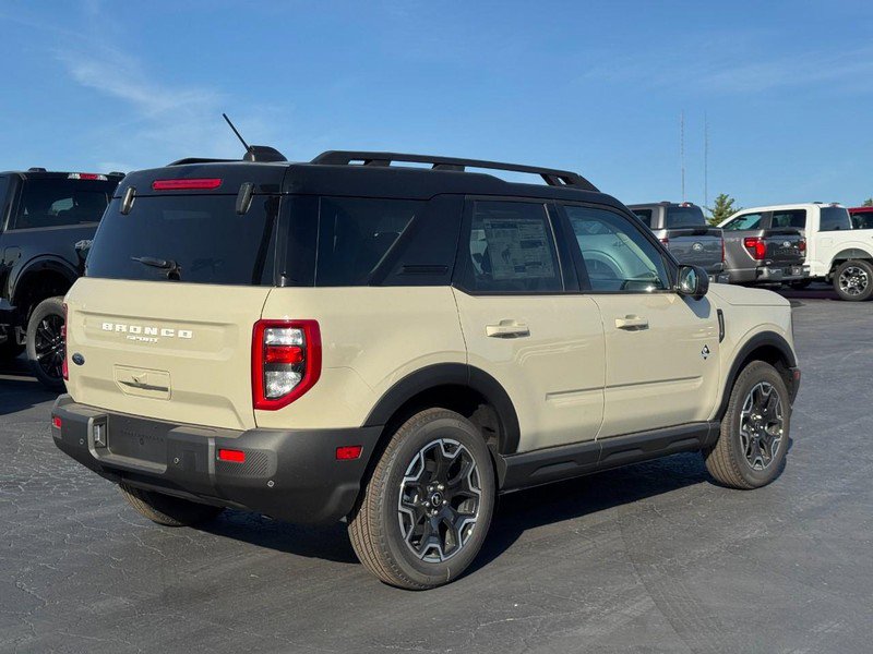 New 2025 Ford Bronco Sport Outer Banks w/ Outer Banks Tech Package+ image 3