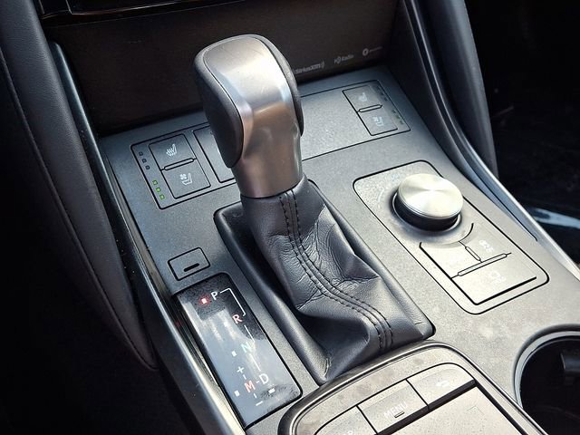 Used 2022 Lexus IS 300 AWD w/ Premium Package image 18