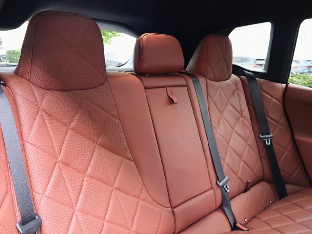 Used 2023 BMW iX xDrive50 w/ Sport Package AWD/4WD image 28