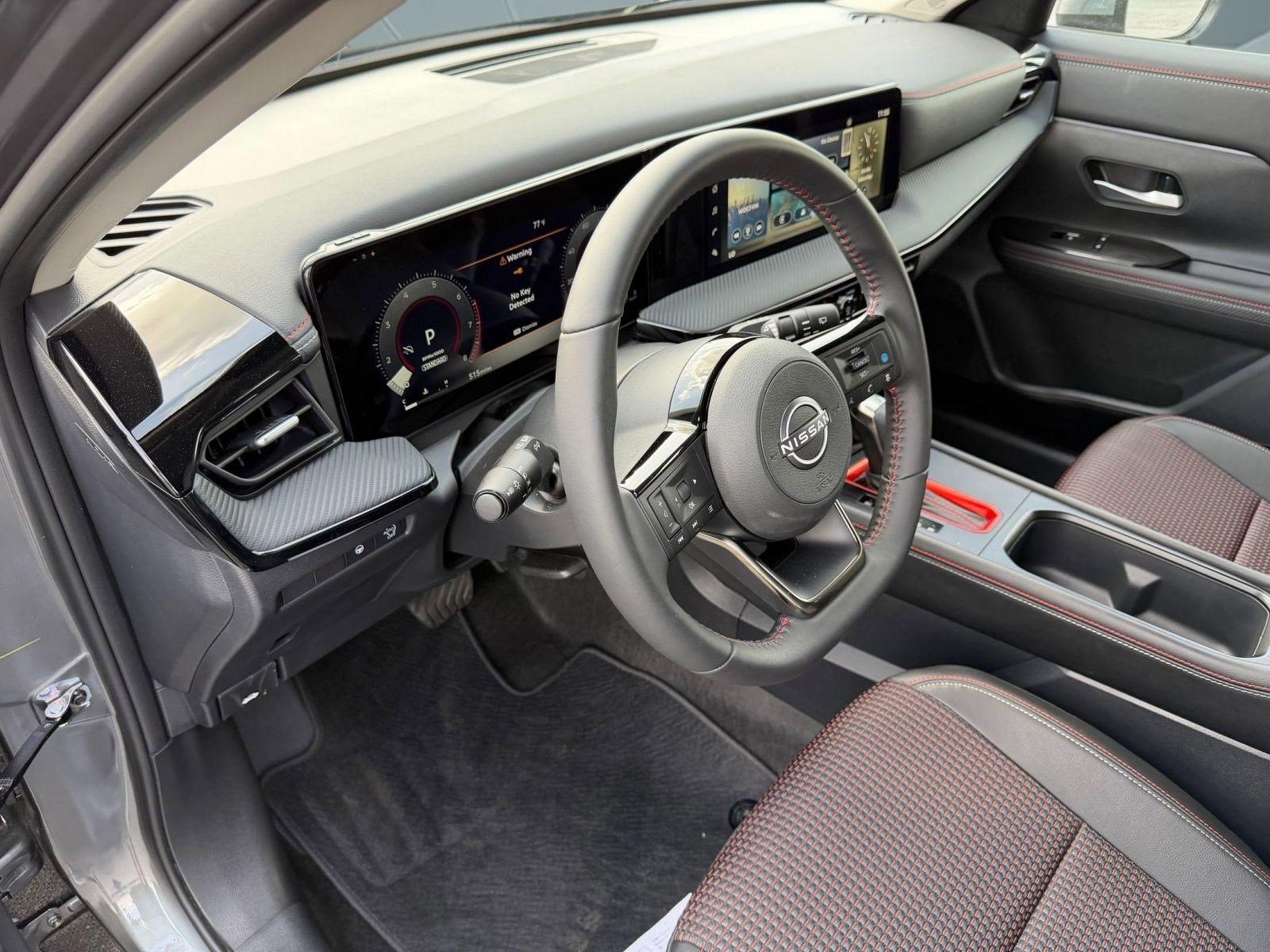 Certified 2025 Nissan Kicks SR FWD image 4