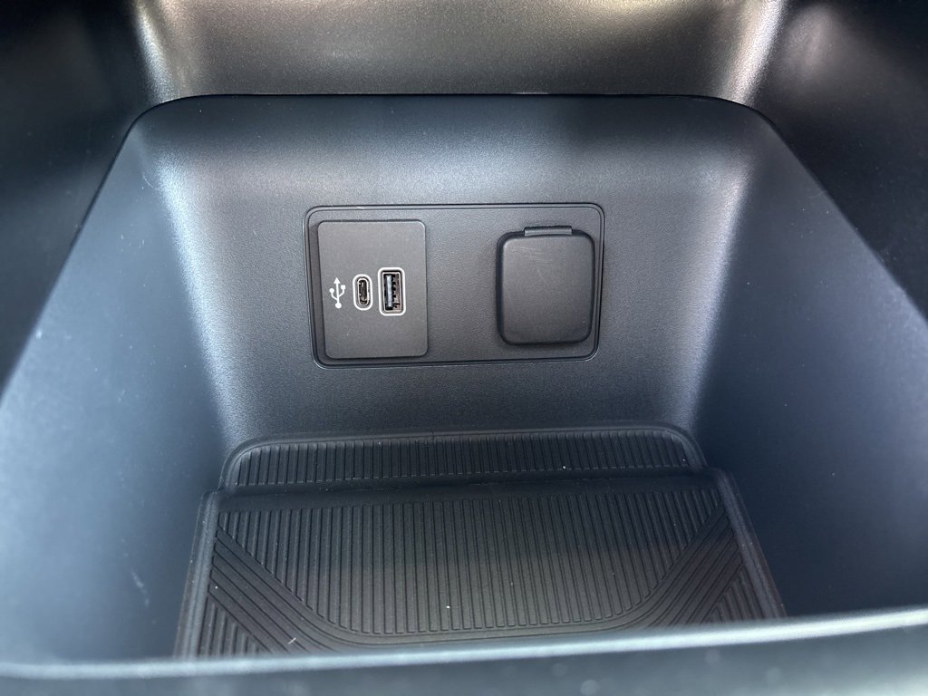 New 2026 Ford Explorer ST-Line w/ ST-Line Street Pack image 24