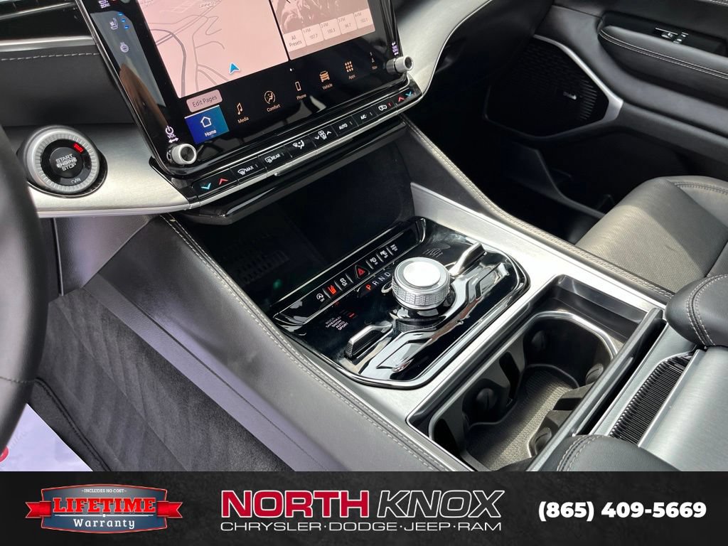 New 2026 Jeep Grand Wagoneer Limited AWD/4WD image 13