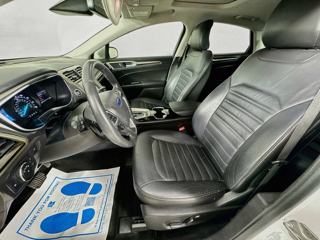 Used 2016 Ford Fusion SE w/ Equipment Group 202A AWD/4WD image 26