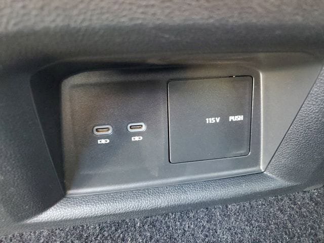 Certified 2023 Volkswagen Atlas SE w/ Panoramic Sunroof Package image 13