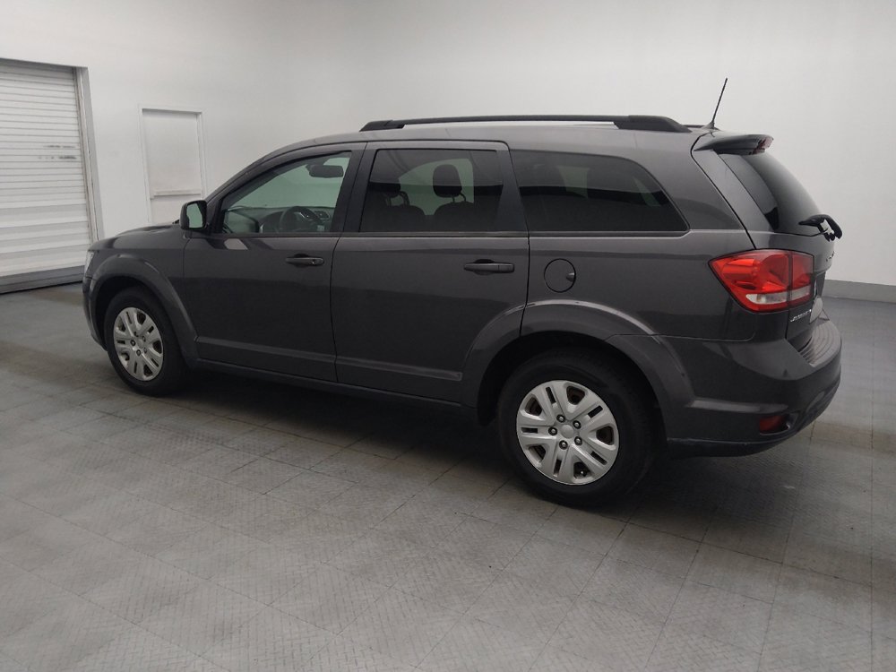 Used 2019 Dodge Journey SE FWD image 3