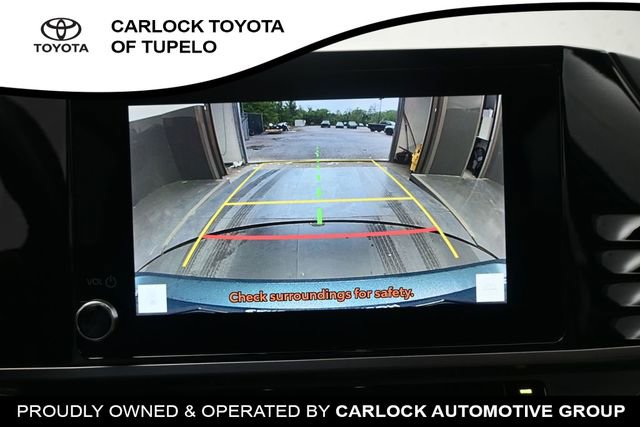 Used 2025 Toyota Camry SE FWD image 12
