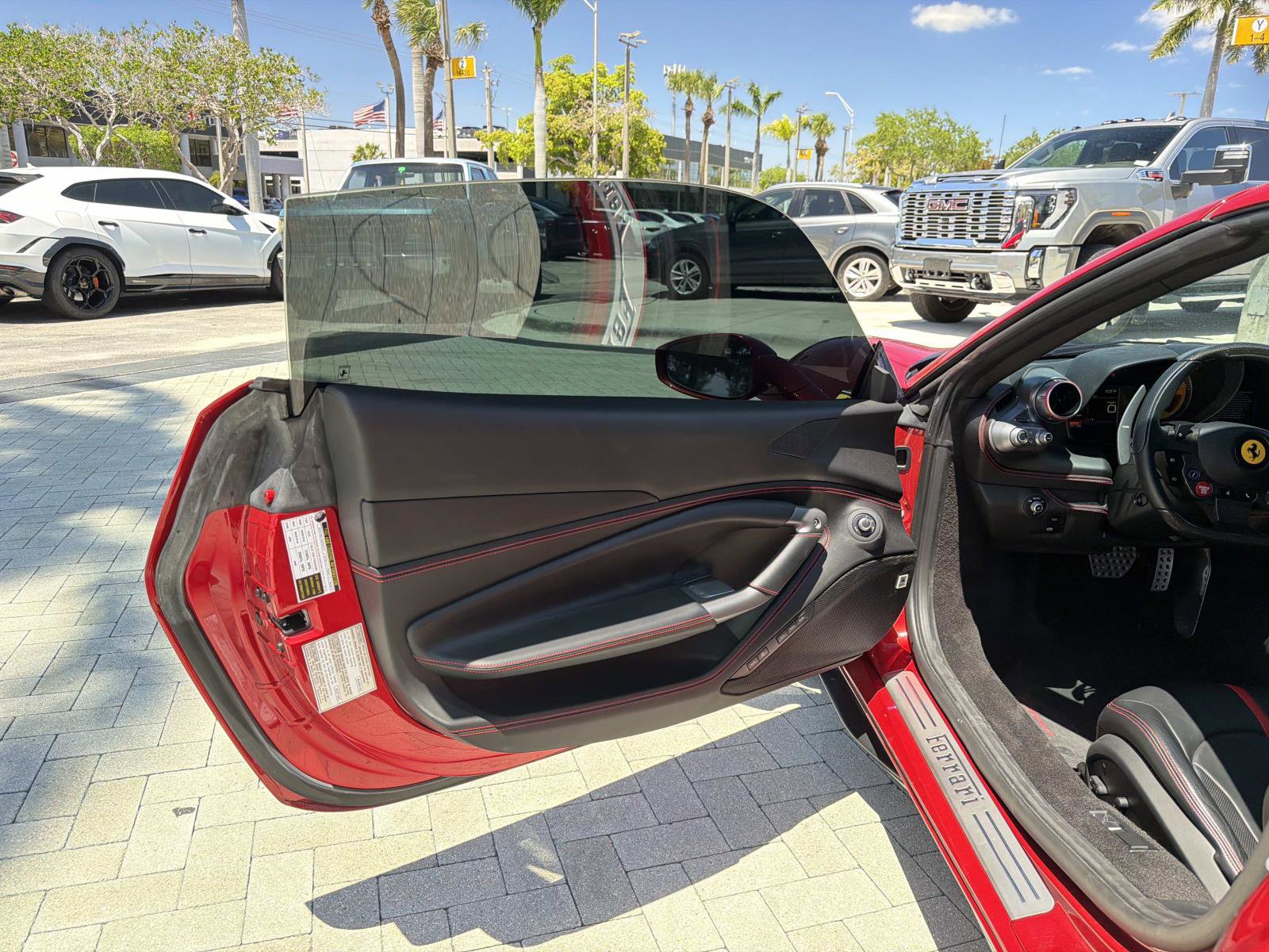 Used 2021 Ferrari F8 Tributo image 28