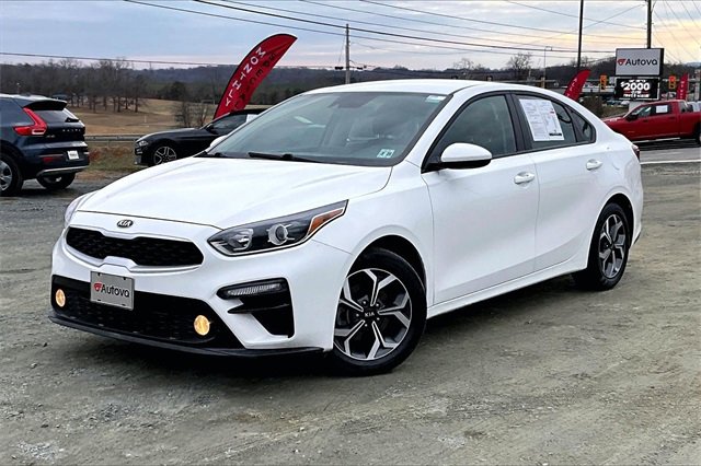 Used 2020 Kia Forte LXS image 2