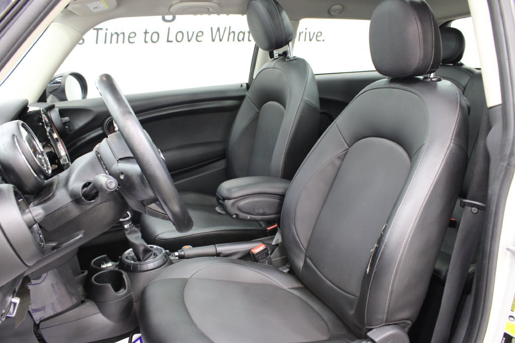 Used 2016 MINI Cooper 2-Door Hardtop FWD image 14