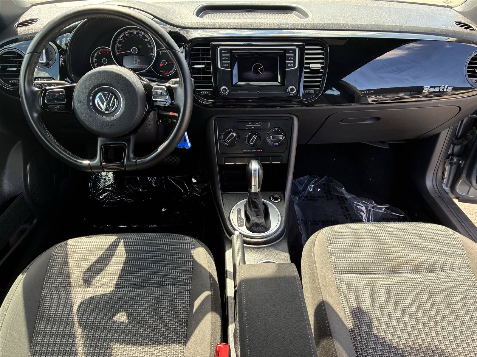 Used 2019 Volkswagen Beetle 2.0T S FWD image 20