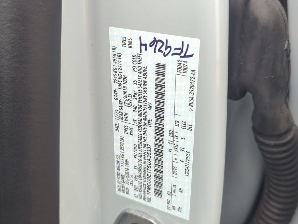 Used 2025 Ford Escape SE w/ PHEV Premium Package FWD image 29