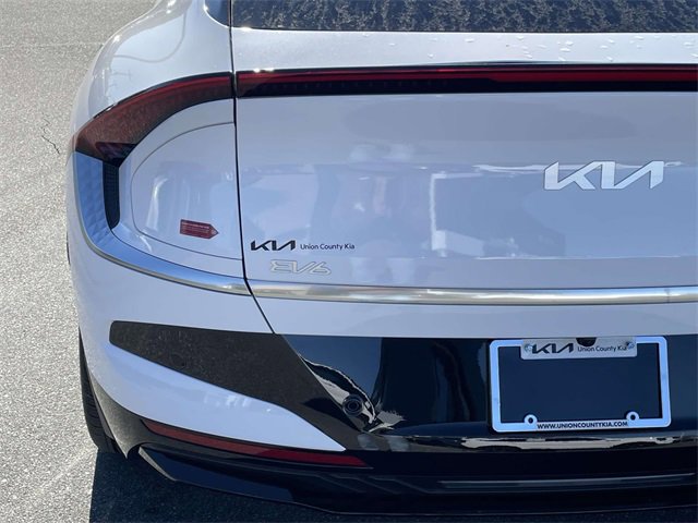 New 2025 Kia EV6 Wind image 10