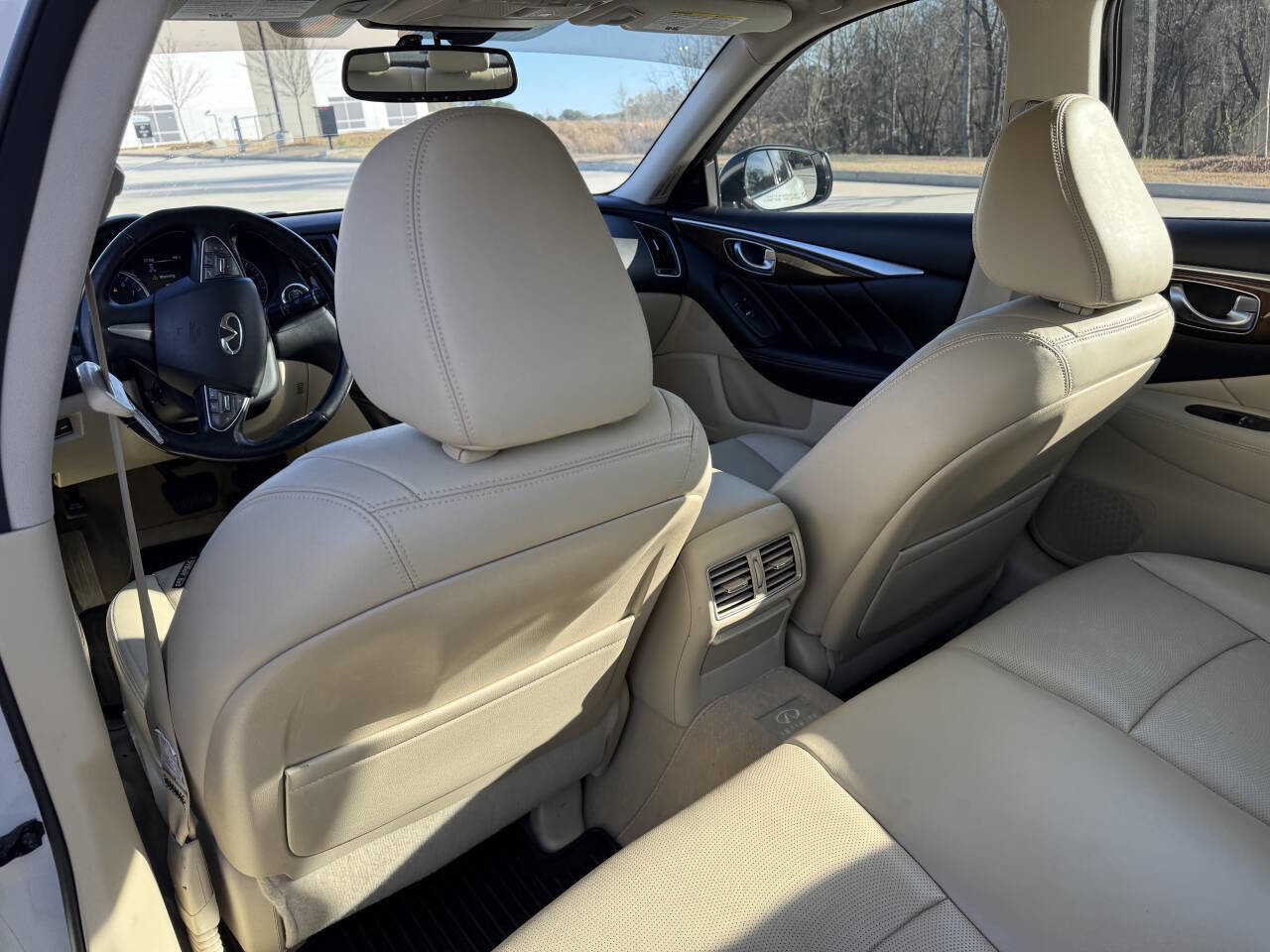 Used 2014 INFINITI Q50 Premium w/ Technology Package image 9