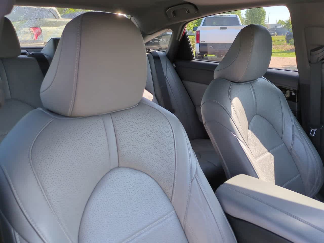 Certified 2020 Toyota Avalon Limited w/ Advanced Safety Package FWD image 7