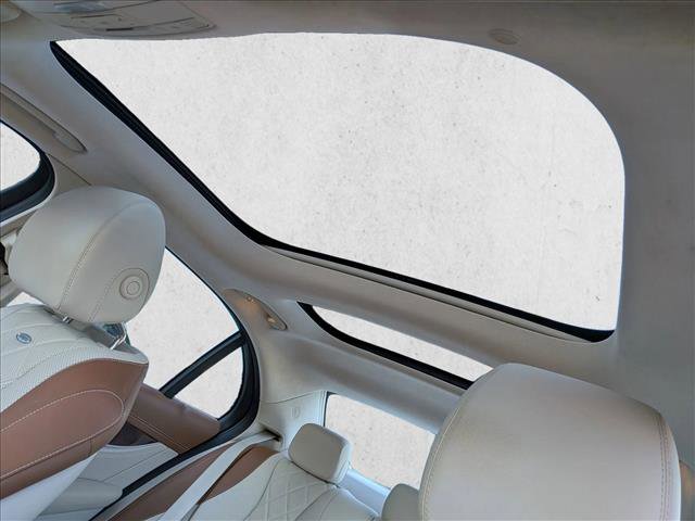 Used 2018 Mercedes-Benz E 300 image 13