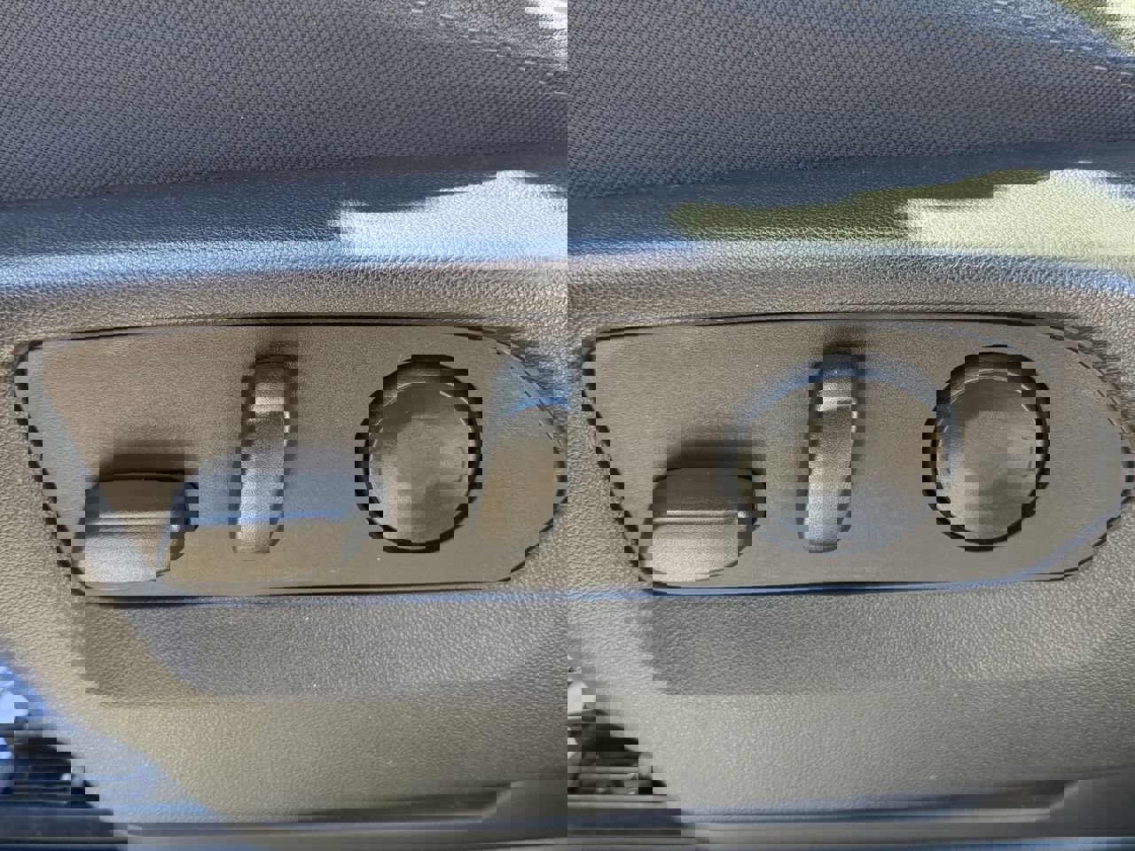 Used 2022 Chevrolet Silverado 1500 LT w/ Protection Package AWD/4WD image 29