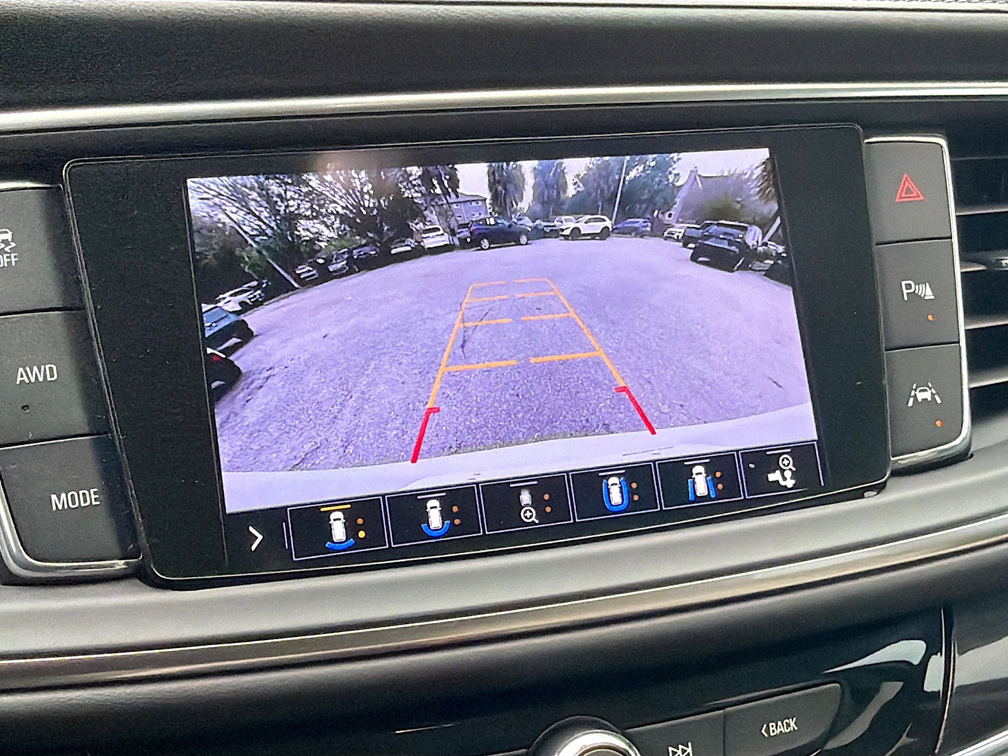 Used 2020 Buick Enclave Premium w/ Surround and Sites Package image 34