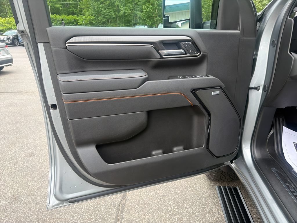 Certified 2025 GMC Sierra 2500 AT4 w/ AT4 Premium Plus Package AWD/4WD image 11