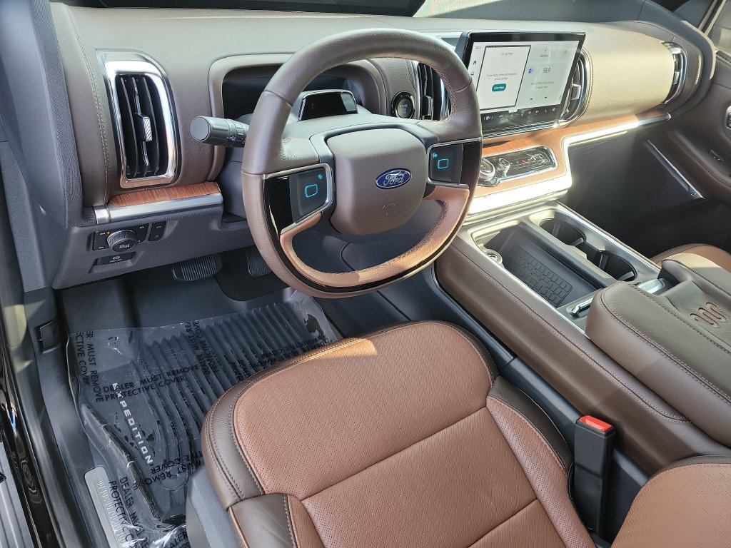 Used 2025 Ford Expedition Max King Ranch AWD/4WD image 14