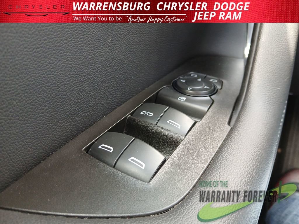 Used 2025 Chevrolet Blazer LT image 29