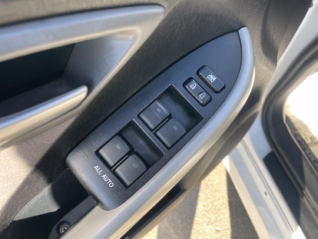 Used 2013 Toyota Prius Two FWD image 21