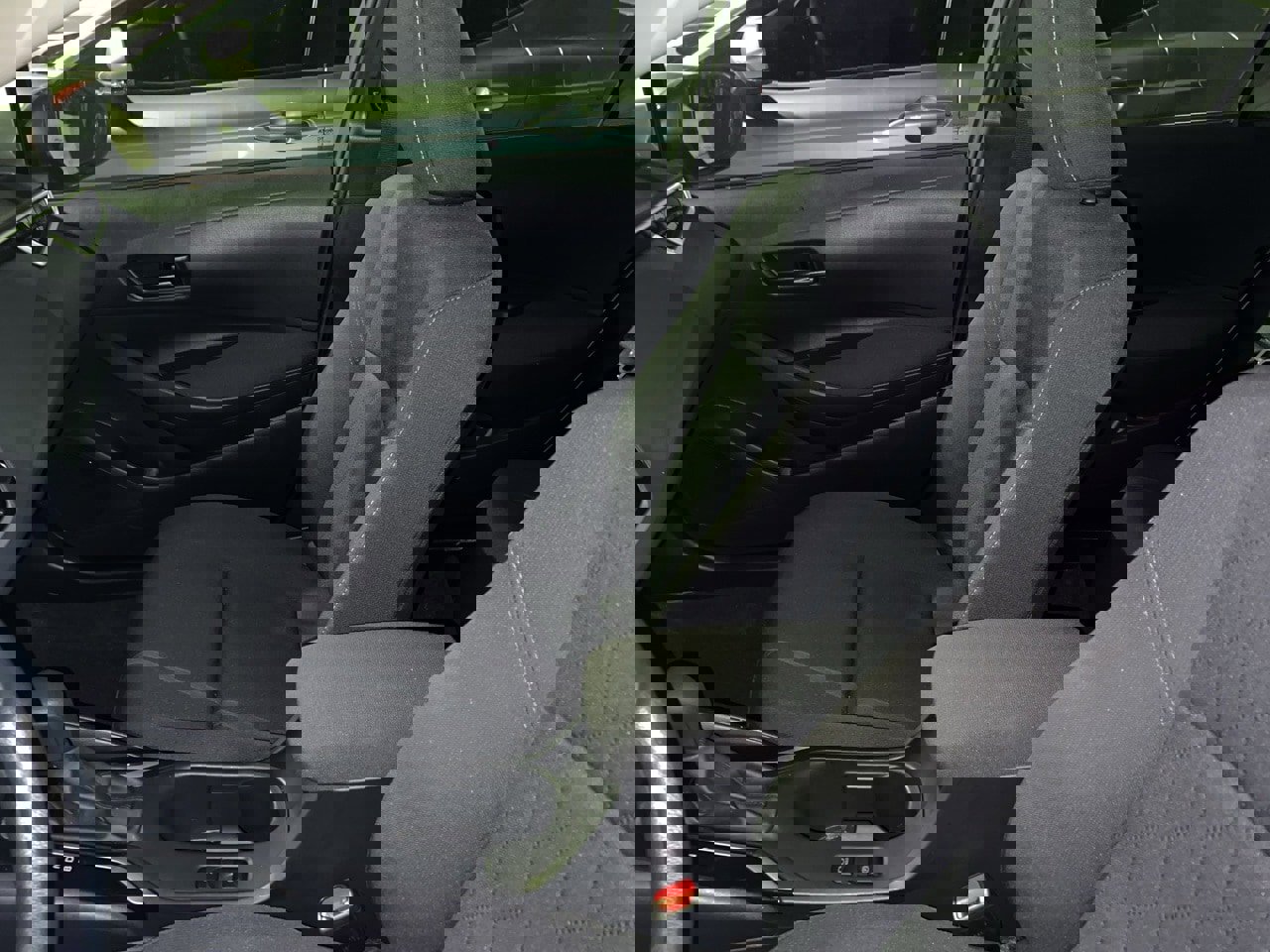 Used 2025 Toyota Corolla LE image 9